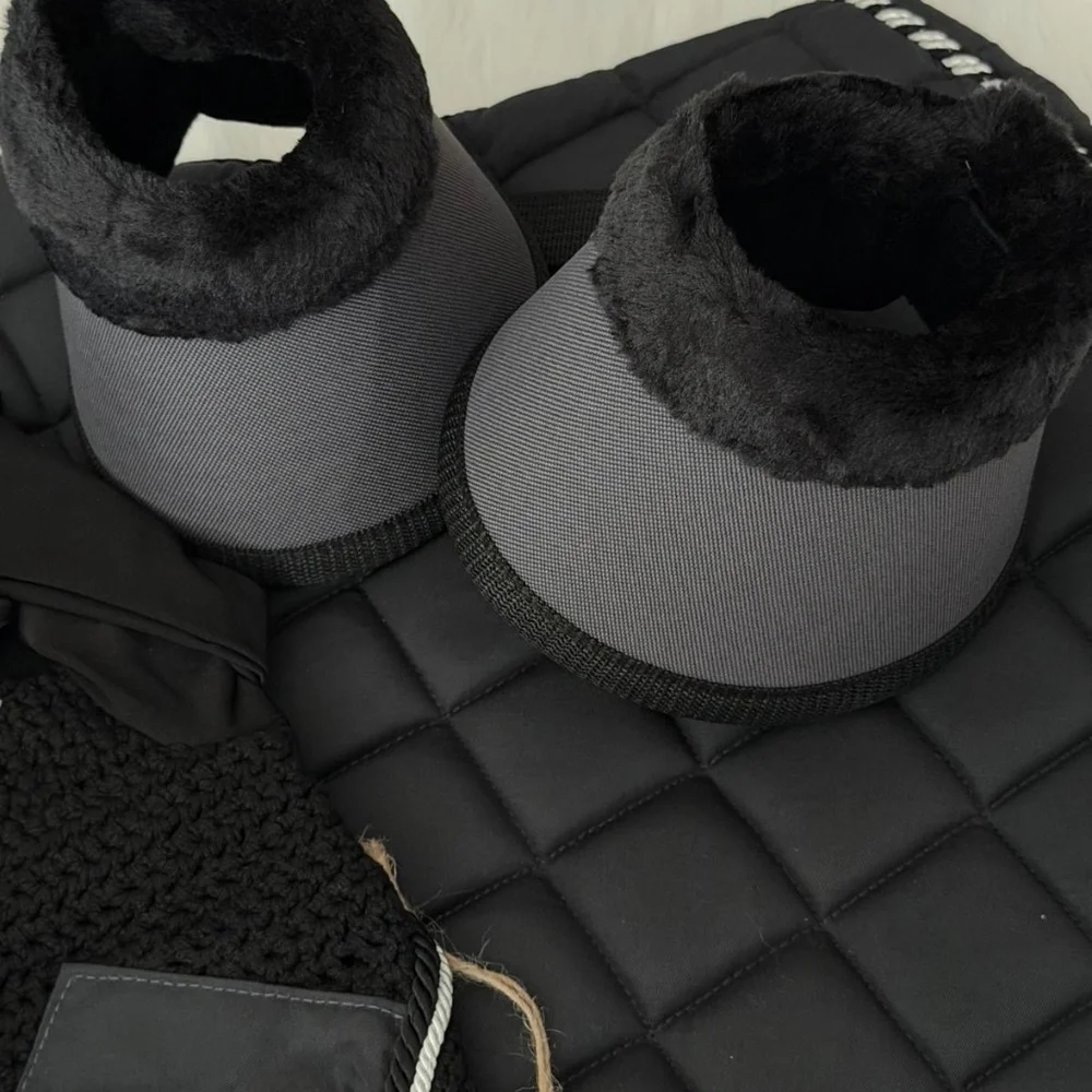 Dark Black/Grey Matching Riding Set - Picture 3 of 4